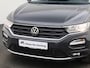 Volkswagen T-Roc 1.5TSI/150PK DSG · Navigatie · Parkeersensoren · Lane assist