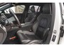 Volvo V60 2.0 B3 R-Design+Navigatie+Volleder+19"lmv+apple-carplay+camera+Stuur+stoel-verw+Elek-Klep / ORIG/NL+DEALER