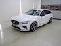 Volvo V60 2.0 B3 R-Design+Navigatie+Volleder+19"lmv+apple-carplay =SUPER/ ORIG/NL+DEALER