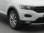 Volkswagen T-Roc Style 1.0 TSI 115 PK | LED | Navigatie | Achteruitrijcamera | Trekhaak | Stoelverwarming |