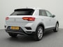 Volkswagen T-Roc Style 1.0 TSI 115 PK | LED | Navigatie | Achteruitrijcamera | Trekhaak | Stoelverwarming |