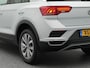 Volkswagen T-Roc Style 1.0 TSI 115 PK | LED | Navigatie | Achteruitrijcamera | Trekhaak | Stoelverwarming |