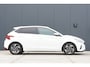 Hyundai i20 1.0 T-GDI Premium Sky 2022 Automaat MHEV Opendak Stoelverwarming Clima Airco 5 Deurs Navi Carplay Dodehoek