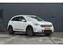 Kia Niro Hybrid 1.6 GDi ExecutiveLine 2017 Parelmoer wit Automaat Trekhaak Airco Clima Cruise control Carplay Lane assist