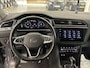 Volkswagen Tiguan 1.4 TSI eHybrid 245pk DSG Life Business · Camera · Matrix LED · Inklap. Trekhaak · Stuur- & Stoelverwarming + achterbank · Apple/Android Car Play · Elek. Achterklep ·
