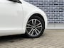 Volvo V40 T2 Nordic+ | Automaat | Navigatie | Cruise Control | High Performance Audio | Trekhaak | Stoelverwarming | LED Koplampen | Standkachel | Park Assist | Voorruit Verwarming | Climate Control | Volvo On Call