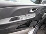 Renault Clio Estate 0.9 TCe Limited, trekhaak, ecc airco, 16 inch bi color,