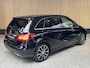Mercedes-Benz B-klasse 180 AMG-Pakket NL auto | Lederen bekleding | Navi