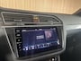Volkswagen Tiguan 2.0 TSI 4Motion Highline Business R 2x R-line | Schuif/kantal dak | Camera