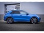 Volkswagen T-Roc Life First Edition | 'App-Connect' draadloze smartphone integratie | Automatische afstandsregeling (Adaptive Cruise Control) | Buitenspiegels elektrisch instel-, verwarm- en inklapbaar