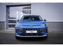 Volkswagen T-Roc Life First Edition | 'App-Connect' draadloze smartphone integratie | Automatische afstandsregeling (Adaptive Cruise Control) | Buitenspiegels elektrisch instel-, verwarm- en inklapbaar