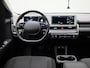 Hyundai Ioniq 5 77.4kWh Core | Elektr. bed. achterklep | Climate Control / ECC | Licht metalen velgen 19 inch | Cruise control Adaptive | Navigatie | Stoelverwarming | LED koplampen | Park Distance Control voor en achter | Achteruitrijcamera | Electrisch verstelbare bestuurdersstoel | Privacy glass |
