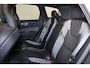 Volvo XC60 T6 Recharge AWD Plus Dark - Panorama/schuifdak - IntelliSafe Assist & Surround - Harman/Kardon audio - Adaptieve LED koplampen - Verwarmde voorstoelen, stuur & achterbank - Parkeersensoren voor & achter - Elektr. bedienb. voorstoelen met geheugen - Draadloze tel. lader - Standkachel - Extra getint glas - 19' LMV