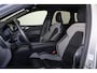 Volvo XC60 T6 Recharge AWD Plus Dark - Panorama/schuifdak - IntelliSafe Assist & Surround - Harman/Kardon audio - Adaptieve LED koplampen - Verwarmde voorstoelen, stuur & achterbank - Parkeersensoren voor & achter - Elektr. bedienb. voorstoelen met geheugen - Draadloze tel. lader - Standkachel - Extra getint glas - 19' LMV