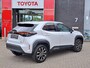 Toyota Yaris Cross 1.5 HYBRID 130 DYNAMIC COMFORT PACK NIEUW DIRECT LEVERBAAR STOEL- STUUR- EN VOORRUITVERWARMING PDC BLIND SPOT