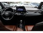 Toyota C-HR / C-HR+ 1.8 Hybrid Executive / Trekhaak / Bruin leder / Camera / 18 inch / Led Koplampen / Stoelverwarming