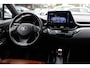 Toyota C-HR / C-HR+ 1.8 Hybrid Executive / Trekhaak / Bruin leder / Camera / 18 inch / Led Koplampen / Stoelverwarming