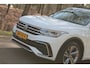 Volkswagen Tiguan 1.4 TSI eHybrid R-Line Business+ | IQ | Pano | Trekhaak | Carplay