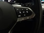 Volkswagen Golf 1.5 eTSI Sport Automaat (APPLE CARPLAY, 4 CILINDER, GROOT NAVI, STUUR/STOELVERWARMING, CAMERA, SPORTSTOELEN, KEYLESS, PARKEERSENSOREN, NIEUWSTAAT)