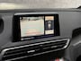 Peugeot 3008 1.6 e-THP GT Line 165Pk Automaat (PANORAMADAK, NAPPA LEDER, MEMORY SEATS, STOELVERWARMING, APPLE CARPLAY, GETINT GLAS, 360 CAMERA, LED KOPLAMPEN, NIEUWSTAAT)