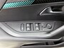 Peugeot e-2008 EV Allure Pack 50 kWh 136pk Automaat | 1ste Eigenaar | Apple Carplay/Android Auto | Camera | Climate Control | Cruise Control | 17"LMV | LED |