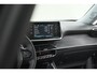 Peugeot 2008 PureTech 130 EAT8 Allure Pack | Trekhaak | Camera | Navigatie | Parkeersensoren