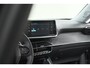 Peugeot 2008 PureTech 130 EAT8 Allure Pack | Trekhaak | Camera | Navigatie | Parkeersensoren