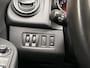 Renault Clio 1.2 GT Sport 120Pk automaat (NAVIGATIE, CLIMATE, GETINT GLAS, SPORTSTOELEN, LM VELGEN, PARKEERSENSOREN, NIEUWE APK, NIEUWSTAAT)