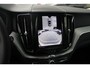 Volvo XC60 T6 Plug-in hybrid AWD Plus Dark | Trekhaak | 360 graden camera | Verwarmbare voorstoelen, achterbank en stuurwiel | Adaptieve cruise control & Pilot Assist | Apple carplay/Android auto | 19 inch Lichtmetalen velgen