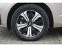 Volvo XC60 T6 Plug-in hybrid AWD Plus Dark | Trekhaak | 360 graden camera | Verwarmbare voorstoelen, achterbank en stuurwiel | Adaptieve cruise control & Pilot Assist | Apple carplay/Android auto | 19 inch Lichtmetalen velgen