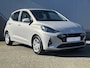 Hyundai i10 1.0 Premium / Luxe licht interieur / Navigatie / Apple & Android Carplay / Achteruitrijcamera / Parkeersensoren achter / Elektrische ramen voor & achter /