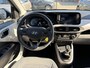 Hyundai i10 1.0 Premium / Luxe licht interieur / Navigatie / Apple & Android Carplay / Achteruitrijcamera / Parkeersensoren achter / Elektrische ramen voor & achter /