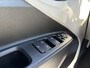 Hyundai i10 1.0 Premium / Luxe licht interieur / Navigatie / Apple & Android Carplay / Achteruitrijcamera / Parkeersensoren achter / Elektrische ramen voor & achter /
