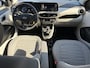 Hyundai i10 1.0 Premium / Luxe licht interieur / Navigatie / Apple & Android Carplay / Achteruitrijcamera / Parkeersensoren achter / Elektrische ramen voor & achter /