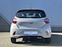 Hyundai i10 1.0 Premium / Luxe licht interieur / Navigatie / Apple & Android Carplay / Achteruitrijcamera / Parkeersensoren achter / Elektrische ramen voor & achter /