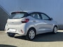 Hyundai i10 1.0 Premium / Luxe licht interieur / Navigatie / Apple & Android Carplay / Achteruitrijcamera / Parkeersensoren achter / Elektrische ramen voor & achter /