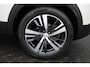 Peugeot 3008 1.6 e-THP GT Line TREKHAAK SCHUIFDAK STOELVERWARMING KUIPSTOELEN