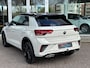 Volkswagen T-Roc 1.5 TSI 150pk 7-DSG R-Line Black|Camera| Dodehoek|Trekhaak|Led| Rijklaarprijs incl garantie