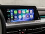 Volkswagen Golf 1.0 TSI Sportline (APPLE CARPLAY, GROOT NAVI, SFEERVERLICHTING, KEYLESS, GETINT GLAS, SPORTSTOELEN, PARKEERSENSOREN, LM VELGEN, ADAPTIVE CRUISE, NIEUWSTAAT)