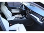 Volvo V60 Cross Country 2.0 D4 AWD Intro Edition Panorama-Elek,Dak/Camera/Adaptive/Blis