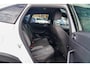 Volkswagen Taigo 1.0 TSI R-Line Business | Panorama | Stoelverwarming | Camera | Lane Assist | Digital dashboard