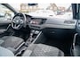 Volkswagen Taigo 1.0 TSI R-Line Business | Panorama | Stoelverwarming | Camera | Lane Assist | Digital dashboard