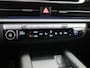 Hyundai Ioniq 6 77,4 kWh Balance | Verwarmd stuurwiel | Verwarmde achterbank | Zwarte binnenhemel | Geventileerde voorstoelen | Bestuurdersstoel met geheugen | Bose speakersysteem | Privacy glass | Head up display | Climate Control / ECC | Licht metalen velgen 19 inch | Cruise control Adaptive | Navigatie | Lederen bekleding zwart | Park Distance Control voor en achter | Achteruitrijcamera |