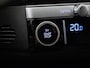 Hyundai Ioniq 6 77,4 kWh Balance | Verwarmd stuurwiel | Verwarmde achterbank | Zwarte binnenhemel | Geventileerde voorstoelen | Bestuurdersstoel met geheugen | Bose speakersysteem | Privacy glass | Head up display | Climate Control / ECC | Licht metalen velgen 19 inch | Cruise control Adaptive | Navigatie | Lederen bekleding zwart | Park Distance Control voor en achter | Achteruitrijcamera |