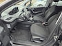Peugeot 208 1.2 PureTech Signature | 2E EIGENAAR | 12MND GARANTIE | NW DIST RIEM | NAVI |