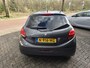 Peugeot 208 1.2 83PK Signature | 2E EIGENAAR | 12MND GARANTIE | NW DIST RIEM | NAVI |