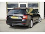 Skoda Octavia Combi 1.5 TSI 150PK! Automaat Business Edition BJ2020 Lmv 18" | Led | Pdc | Trekhaak | App-Connect | Navi | Climate control | Cruise control | RS-Sportstuur | Verwarmde voorstoelen | Extra getint glas