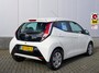 Toyota Aygo 1.0 VVT-i x-play Navigatie | Camera | Airco | NAP