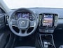Volvo XC40 2.0 B3 Plus Bright | Lederen bekleding | Navigatie | Camera | Keyless | Adaptieve Cruise Control | Getint Glas | Harman Kardon Audio | DAB | Elek. Stoelen | Stoel-/Stuurverwarming | Lighting Pack |