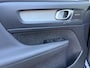 Volvo XC40 2.0 B3 Plus Bright | Lederen bekleding | Navigatie | Camera | Keyless | Adaptieve Cruise Control | Getint Glas | Harman Kardon Audio | DAB | Elek. Stoelen | Stoel-/Stuurverwarming | Lighting Pack |